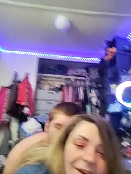 xKittenPawz online show from January 17, 9:25 am