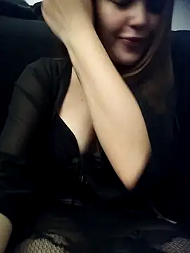 Snapshot of lunaevox chatting on November 30, 11:09 pm lunaevox online show from November 30, 11:09 pm