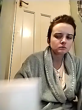 Amy01112 online show from February 4, 9:31 pm