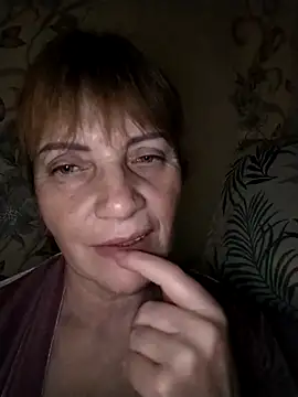Snapshot of MichelleLove48 chatting on April 28, 9:31 pm MichelleLove48 online show from April 28, 9:31 pm