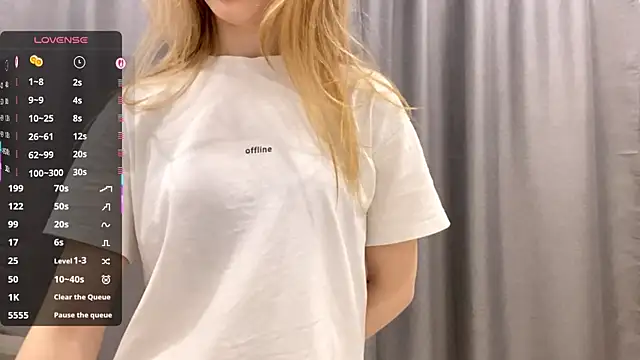 Snapshot of MargyDejong chatting on December 17, 2:45 pm MargyDejong online show from December 17, 2:45 pm