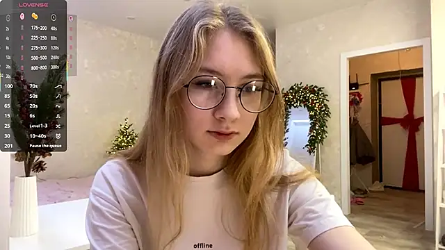 Snapshot of MargyDejong chatting on December 18, 12:55 pm MargyDejong online show from December 18, 12:55 pm