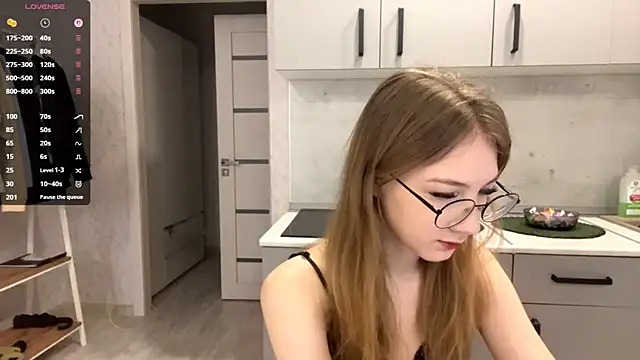 MargyDejong online show from March 3, 10:32 am