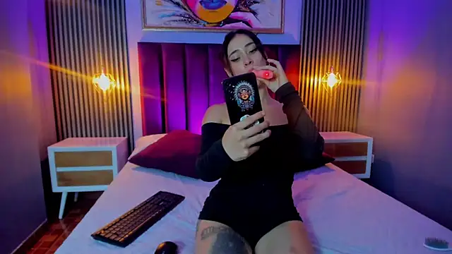 Ariana collinss online show from April 1, 1:41 pm