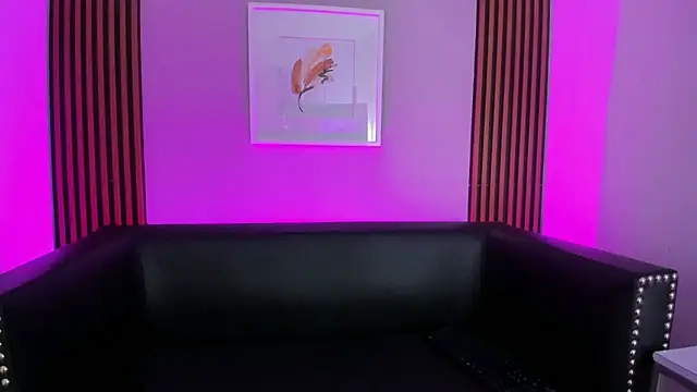Ariana collinss online show from July 10, 11:35 am