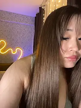 Snapshot of MonamiOnizuka chatting on December 14, 9:41 pm MonamiOnizuka online show from December 14, 9:41 pm