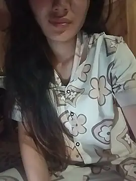 Snapshot of Hilary-123 chatting on July 5, 2:07 am Hilary-123 online show from July 5, 2:07 am