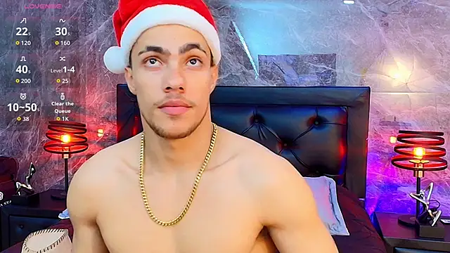 PatrickS25 online show from December 18, 5:13 am