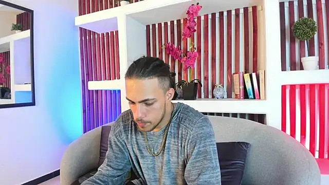 PatrickS25 online show from February 24, 4:10 am