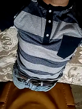 danielusbss online show from December 2, 3:01 am