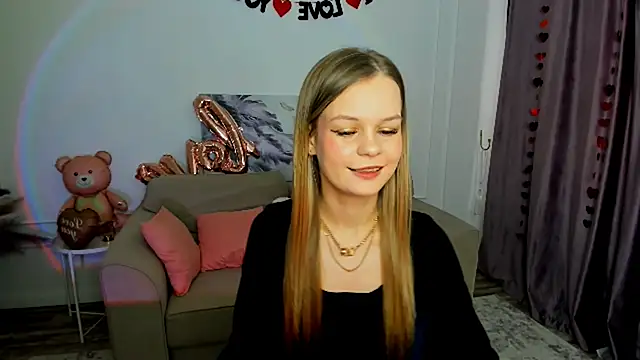 MidnighteAura online show from February 25, 11:31 am