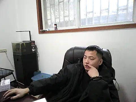 Snapshot of lz000254 chatting on December 5, 8:45 am lz000254 online show from December 5, 8:45 am