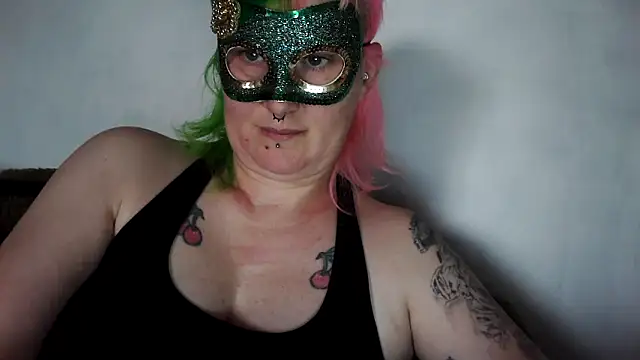 Snapshot of Xrubyyxx chatting on December 1, 10:31 am Xrubyyxx online show from December 1, 10:31 am