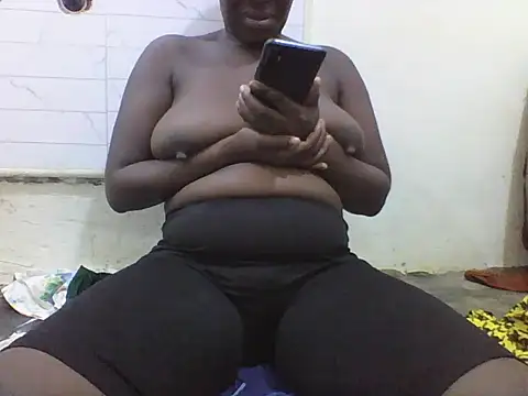 Snapshot of chocolatey_pussy chatting on January 7, 5:54 am chocolatey pussy online show from January 7, 5:54 am