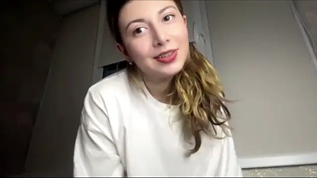 Snapshot of lunary_dr chatting on December 1, 5:51 pm lunary dr online show from December 1, 5:51 pm