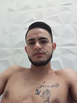 Snapshot of master_king_777 chatting on December 5, 3:41 pm master king 777 online show from December 5, 3:41 pm