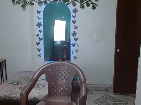 Andreaebony online show from December 15, 12:42 pm