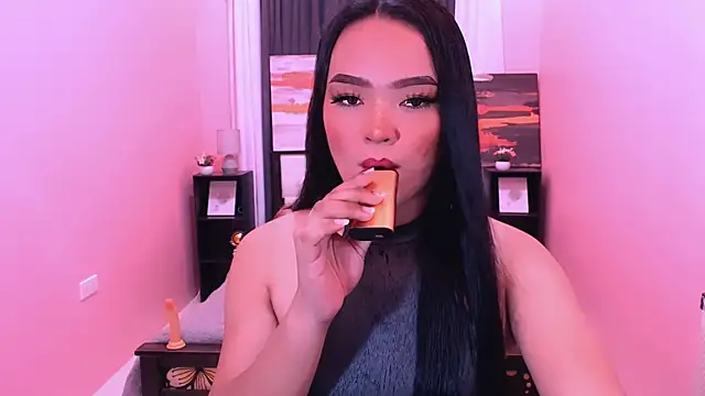 Fantacyloverr online show from March 25, 7:58 am