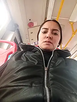 MisNicol online show from April 17, 6:00 pm