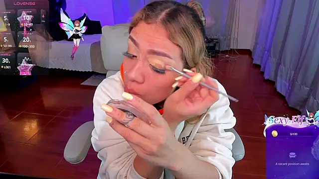 Zara Wolf  online show from February 3, 10:53 am