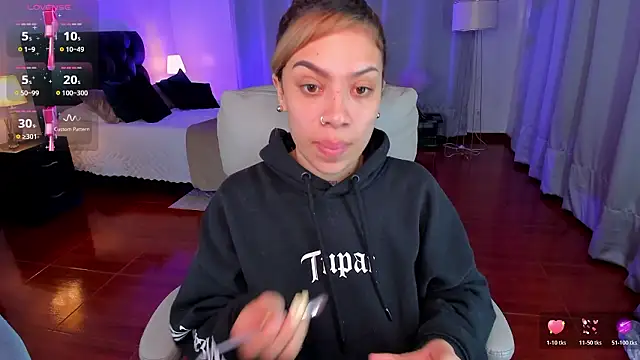 Zara Wolf  online show from February 4, 11:16 am