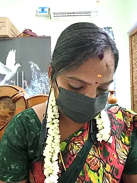 Snapshot of Tamil_Pallavi chatting on June 9, 5:41 am Tamil Pallavi online show from June 9, 5:41 am