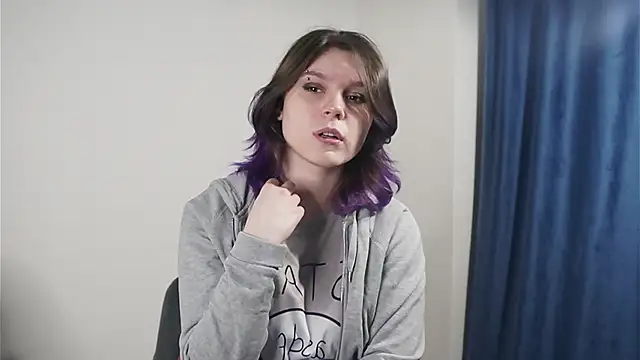 GriselWarick online show from December 2, 8:41 am