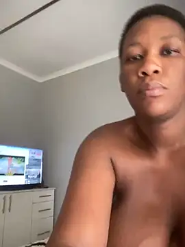 GiantClithpee online show from December 18, 10:08 am