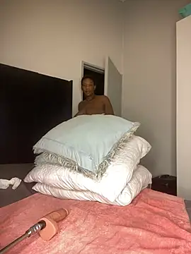 GiantClithpee online show from February 9, 3:32 am