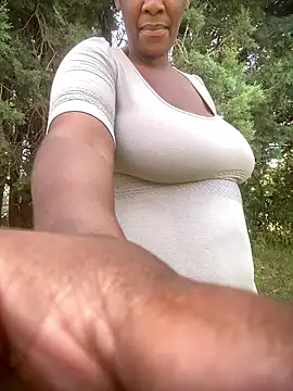 GiantClithpee online show from January 16, 9:13 am