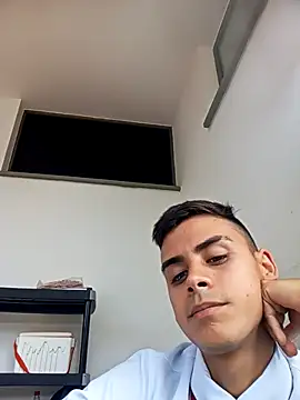 totoro 239 online show from March 14, 1:27 pm