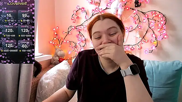 Snapshot of Ungoliant_Kiss chatting on April 26, 12:36 pm Ungoliant Kiss online show from April 26, 12:36 pm