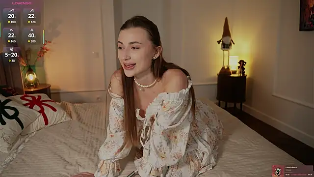 Snapshot of aestheticsdelya chatting on December 3, 4:49 pm aestheticsdelya online show from December 3, 4:49 pm