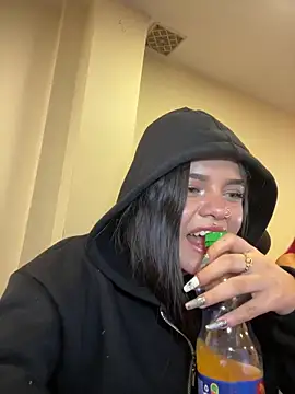 Camila Duarte2 online show from April 16, 9:50 pm