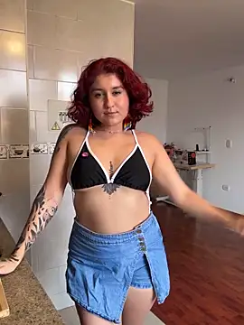 MissSavage  online show from May 19, 8:37 pm