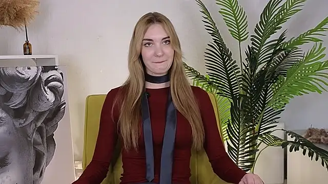 KarmaDowless online show from December 2, 3:40 pm