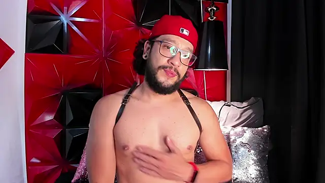 MAGNUS KING online show from December 2, 5:30 pm