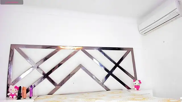 Jailinashley online show from April 16, 7:47 pm