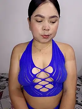 Snapshot of kaily_s chatting on December 3, 4:42 am kaily s online show from December 3, 4:42 am