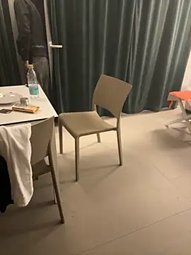 andresbale online show from December 5, 2:09 am