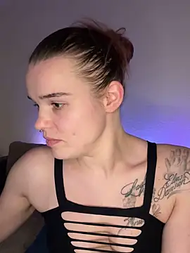 LoreenKinky online show from December 22, 7:22 pm