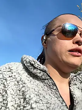 LoreenKinky online show from February 28, 1:12 pm