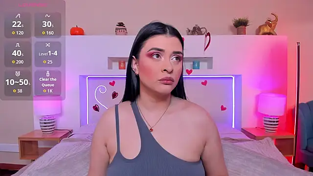 Snapshot of AnikaRomanoff_ chatting on February 20, 11:32 am AnikaRomanoff online show from February 20, 11:32 am