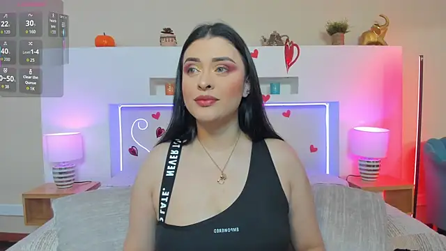 Snapshot of AnikaRomanoff_ chatting on February 23, 11:18 am AnikaRomanoff online show from February 23, 11:18 am