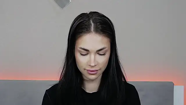 RachaelMils online show from February 5, 4:06 am