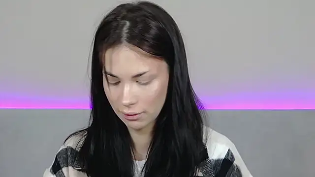 RachaelMils online show from March 31, 4:13 am