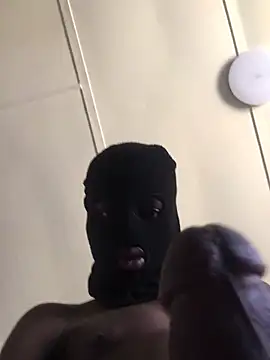 Pound5King online show from April 10, 9:36 am