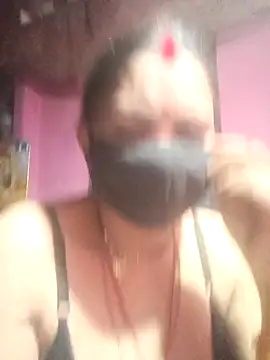 Your-shreya143 online show from February 25, 3:43 pm