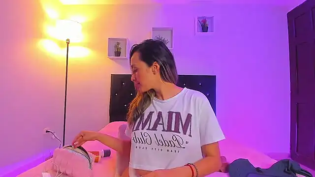 Victoria Rose  online show from March 28, 4:01 am