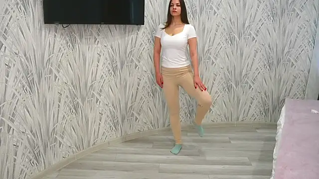 Snapshot of AliHreha chatting on December 3, 4:31 am AliHreha online show from December 3, 4:31 am